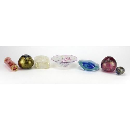 2418 - Isle of Wight glassware including and iridescent bowl, lollypop vase and paperweight, four with pape... 