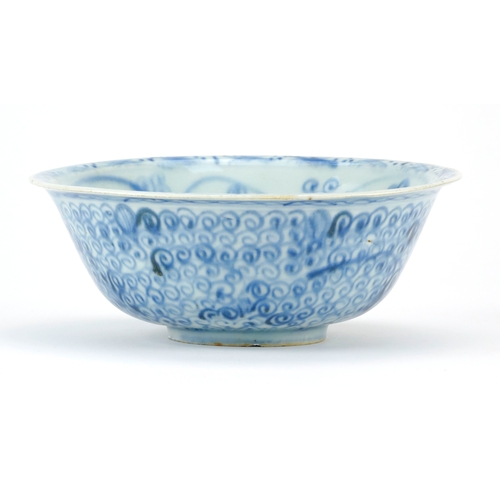 270 - Chinese blue and white porcelain bowl, hand painted with foliate motifs, 15.5cm in diameter
