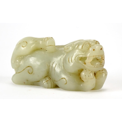2519 - Chinese celadon green jade carving of two animals, 7cm in length