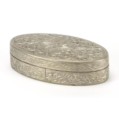 508 - Georgian style silver coloured metal snuff box, 8.5cm in length