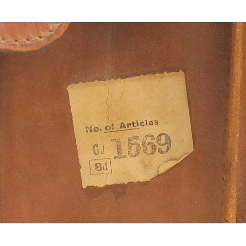 185 - Vintage brown leather Gladstone bag, 43cm wide