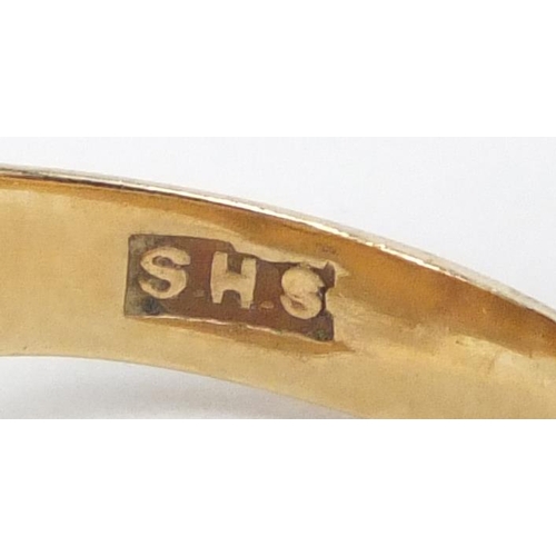 2804 - 9ct gold diamond signet ring, size Q, approximate weight 4.0g