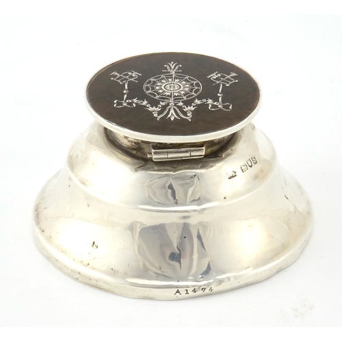 583 - Circular silver capstan inkwell with tortoiseshell pique work hinged lid, indistinct makers mark, Lo... 
