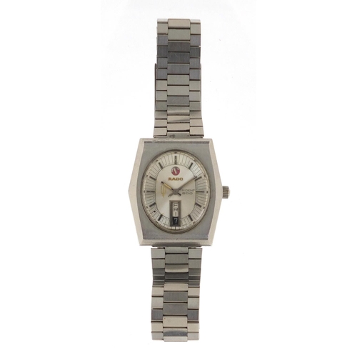 792 - Gentleman's stainless steel Rado Trident 200 automatic wristwatch with date dial, the movement numbe... 