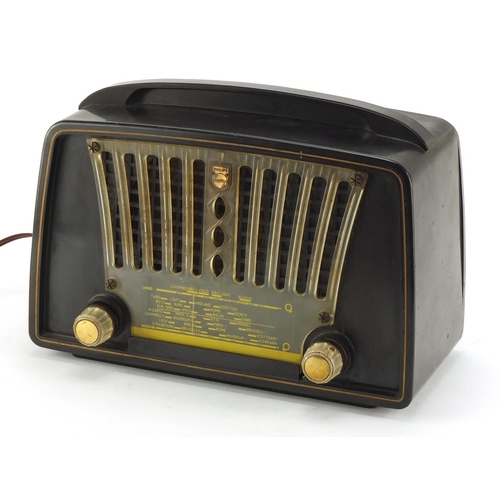 72 - Vintage Philips Bakelite radio, 31cm wide
