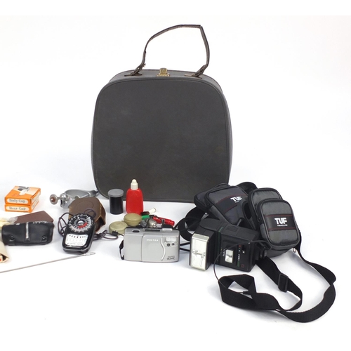 183 - Pentax Espio 90MC camera with accessories
