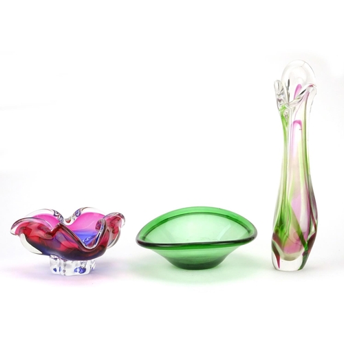 2235 - Art glassware including a Maastricht vase by Max Verboeket, the largest 35.5cm high