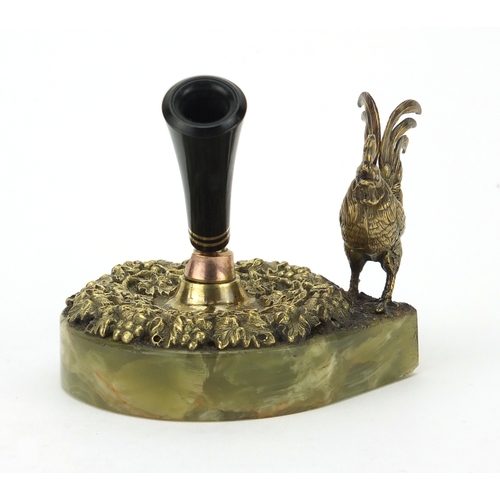 2150 - Green onyx and bronzed cockerel design desk pen holder, 10.5cm high