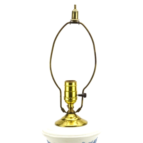 2317 - Wedgwood Etruria table lamp with silk lined shade, 66cm high