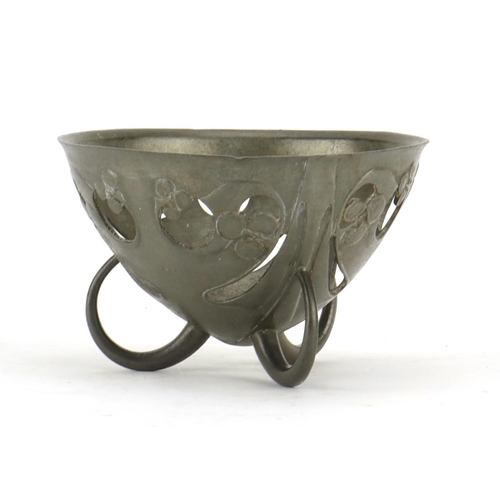 553 - Arts & Crafts Liberty & Co pewter bowl, designed by Archibald Knox, 8cm high