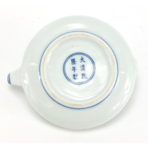 594 - Chinese blue and white porcelain squatted teapot, 14cm wide
