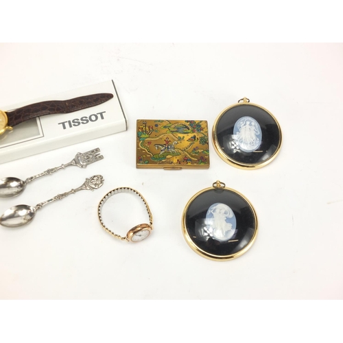260 - Objects and costume jewellery including a ladies 9ct gold wristwatch, cameo miniatures, compact and ... 