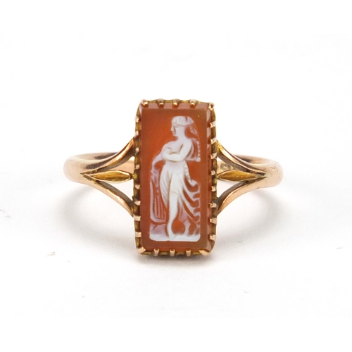 749 - 9ct gold cameo ring depicting a maiden with a harp, size R, approximate weight 3.3g