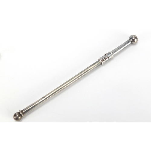 299 - Silver propelling swizzle stick, 9cm in length