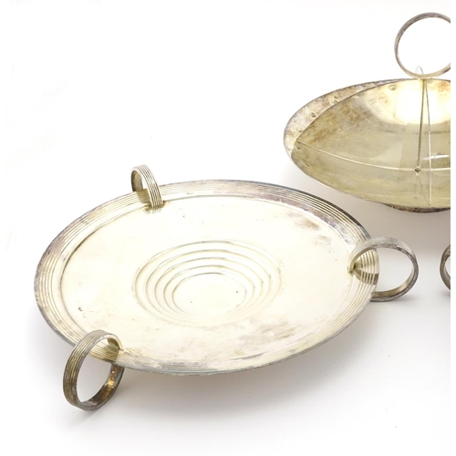 552 - Two Art Deco silver plated tripod dishes and a sectional cake stand, the largest 16cm high