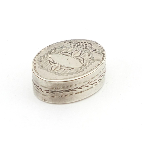 610 - 18th century silver pill box with engraved decoration, indistinct makers mark, London 1795, 2.6cm wi... 