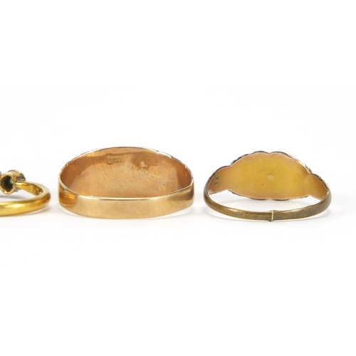 2660 - Four antique rings including one 9ct gold set with assorted stones, various sizes, approximate weigh... 
