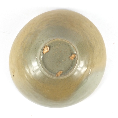 307 - Korean celadon glazed pottery bowl, 18cm in diameter