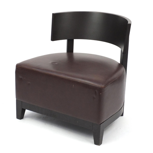 2040 - Contemporary RHA reception chair with brown leather seat, 74cm high