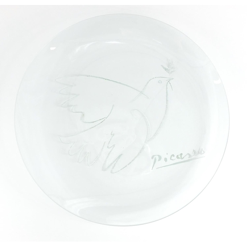 589 - Vintage Picasso design glass plate, 34cm in diameter