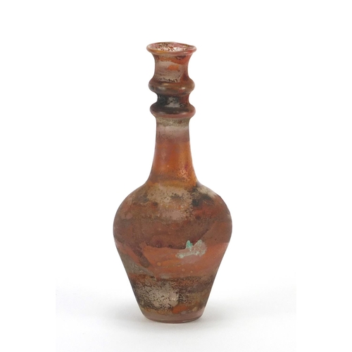 634 - Roman style glass vase, 7.5cm high