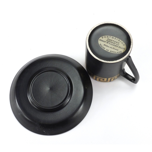 416 - Portmeirion Greek Key pattern coffee service, designed by Susan Williams-Ellis, the coffee pot 33.5c... 