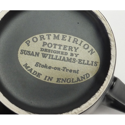 416 - Portmeirion Greek Key pattern coffee service, designed by Susan Williams-Ellis, the coffee pot 33.5c... 