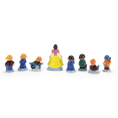 2058 - Wade figures Snow White and Seven Dwarfs, the largest 8cm high