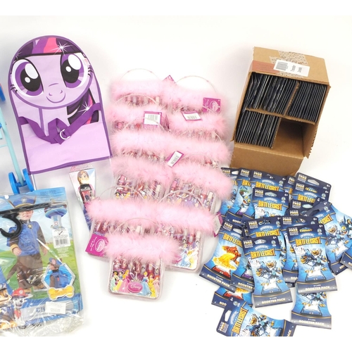 876 - Children's items including Skylanders trade cards and Disney princess lip gloss sets