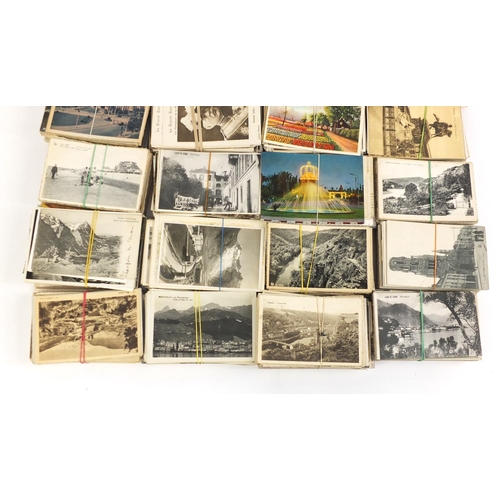 965 - Approximately 2400 topographical postcards, mostly France