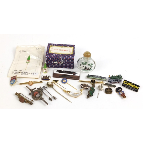 605 - Vintage objects including Golden Shred, emergency hospital service, locomotives, scarab beetles and ... 