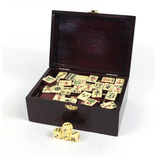 753 - Chinese Mahjong set with mahogany case