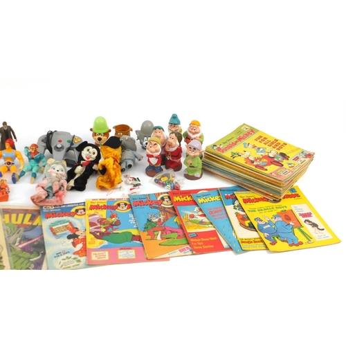 850 - Vintage comics and toys including Thunderbirds and Snow White