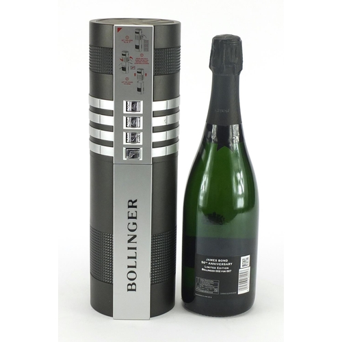 2092 - Bottle of 2002 Bollinger James Bond 007 champagne, with case
