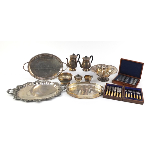 2142 - Silver plate including Viners of Sheffield four piece tea and coffee service, oval trays and canteen... 