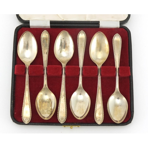 2285 - Set of six silver teaspoons, with fitted case by Viners Sheffield 1961, 11.5cm in length, approximat... 