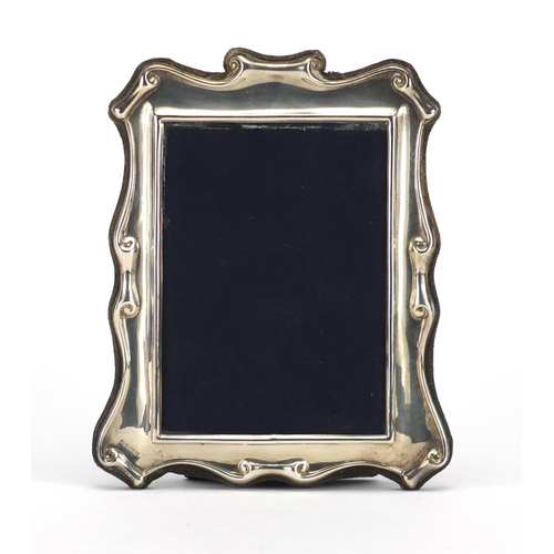 2258 - Rectangular silver easel photo frame, by Carrs, Sheffield 1987, 18.5cm high