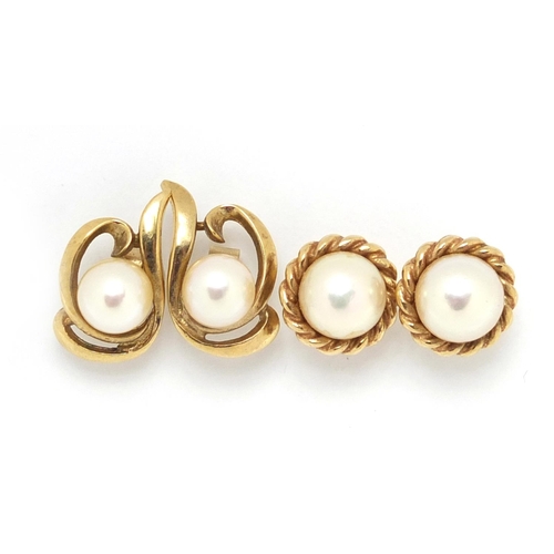 2347 - Two pairs of 9ct gold pearl earrings, approximate weight 7.0g