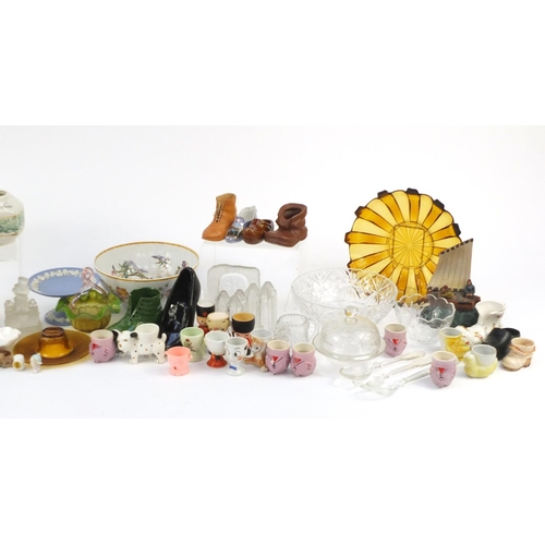 882 - China and glassware including Wedgwood, Carnival glass, Stuart crystal bowl, egg cups, porcelain sho... 