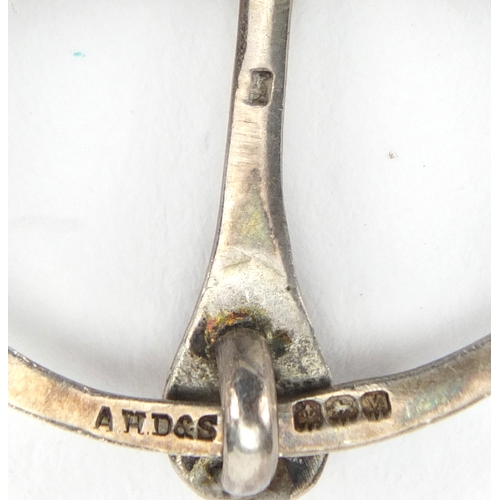585 - Scottish silver penannular kilt pin brooch, Birmingham hallmarked,  4cm wide
