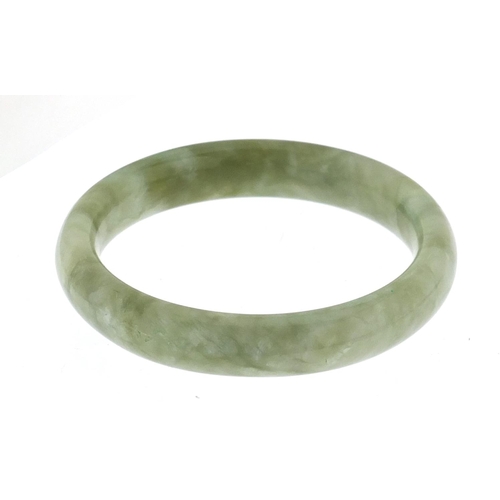 532 - Chinese pale green jade bangle with box, 7cm in diameter, approximate weight 34.7g