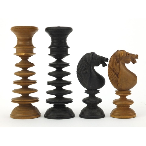 157 - Late 19th/early 20th century boxwood and ebony chess set, the largest pieces each 9cm high