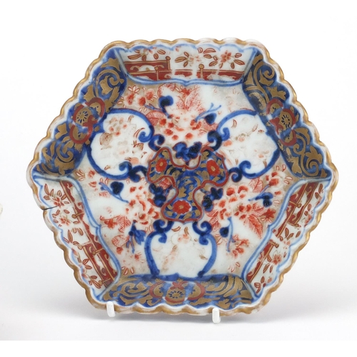 552 - Oriental ceramics and metalware including a Chinese footed bowl, hand painted with flowers and a Jap... 