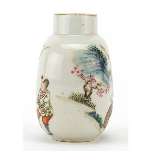 402 - Chinese porcelain snuff bottle, finely hand painted in the famille rose palette with an Emperor and ... 
