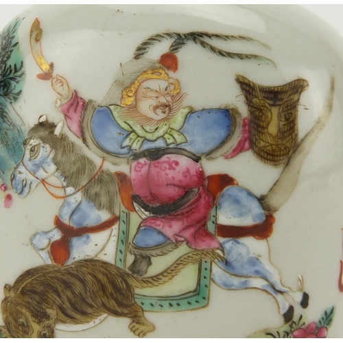 402 - Chinese porcelain snuff bottle, finely hand painted in the famille rose palette with an Emperor and ... 