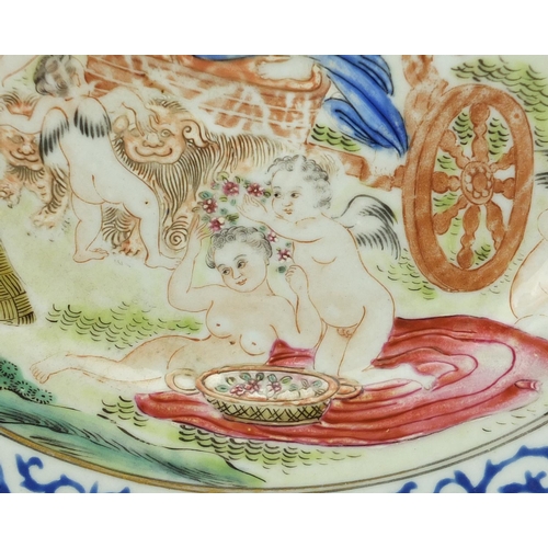 419 - Chinese porcelain plate, finely hand painted in the famille rose palette with European figures in a ... 