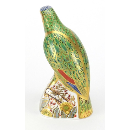 2509 - Royal Crown Derby Amazon green parrot bird paperweight, with gold coloured stopper, limited edition ... 