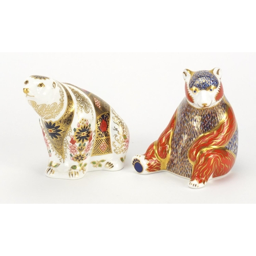 2531 - Two Royal Crown Derby bear paperweights with stoppers, the largest 10.5cm high