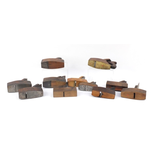 192 - Eleven vintage boxwood wood working  planes including Goddard, Cecil Pike, G Wreford and Mathieson &... 