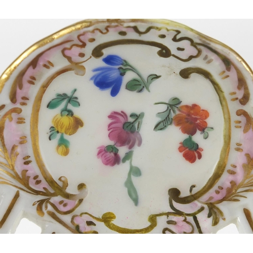 712 - 19th century Meissen porcelain tazza having a pierced rim, hand painted with stylised flowers, blue ... 